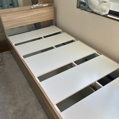 【無料】大容量収納シングルベッド宮付き（解体済み）の画像
