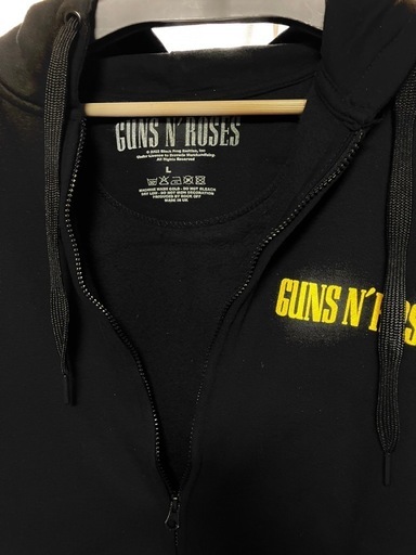 ガンズアンドローゼスのパーカー　Ｌサイズ　未使用品
 GUNS N