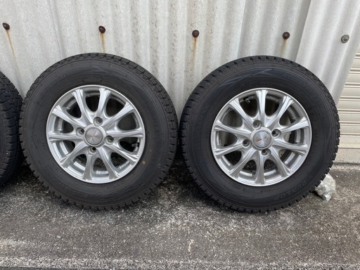 決まりました　軽トラ　スタッドレス　アルミ付き