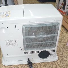 好評完売御礼【美品❗】コロナ 石油ファンヒーター 暖房機器 FH-ST5718BY(W) パールホワイト  木造10畳まで コンクリート13畳 の画像