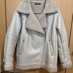 【EMODAエモダ】ライトグレー ライダースジャケット ボア付きの画像