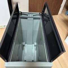 【譲り先決まりました】ゴミ箱 ペダル コロ付【値下げしました】の画像