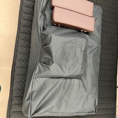 美原店　背術ベッド　エステ　マッサージ　整体 持ち運び式　ベッドの画像