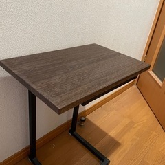 小さいテーブル