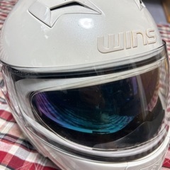 ほぼ未使用！WINS MODIFY X ヘルメットの画像