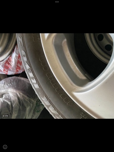 スタッドレス　アルミ付きBLIZZAK REVO2 185/65R15