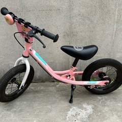 キッカーアバンス マリオカート ピーチ姫 バランスバイク ストライダーの画像