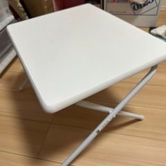 【譲り先決まりました】折りたたみコンパクトテーブル 【値下げしました】の画像