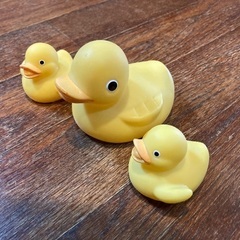 お風呂のアヒル親子3匹