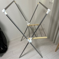 タオル衣類ハンガー（折りたたみ式衣類ラック）の画像