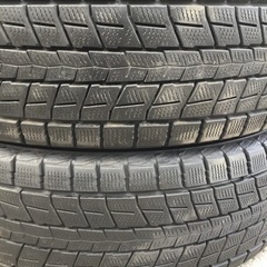 バリ溝 235/65R18 ダンロップ スタッドレスタイヤ 4本セットの画像