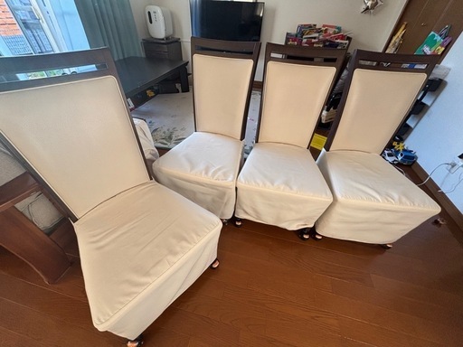 ニトリ椅子4本セット