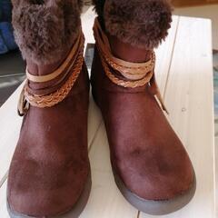 低反発底で足がとっても楽ちん新品22.5cmボアデザインブーツ・...