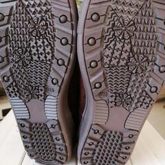低反発底で足がとっても楽ちん新品22.5cmボアデザインブーツ・中は低反発の画像