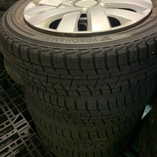 スタッドレスタイヤ