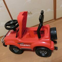 足こぎ車　乗用玩具　おもちゃ　子供の画像