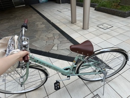 ほぼ新品の自転車(27インチ)