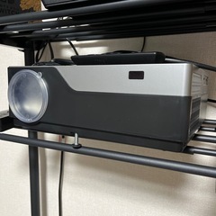 フルHDプロジェクター