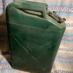 旧いジェル缶20L 経年品　四駆ジープ　 錆びあり　Jeepオブジェに