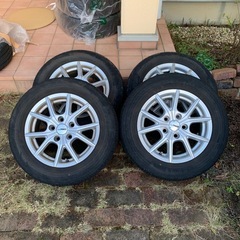 トヨタ　ノア　ノーマルタイヤ　