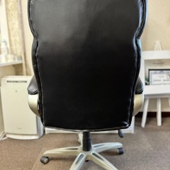 コストコ エグゼクティブ オフィスチェアの画像
