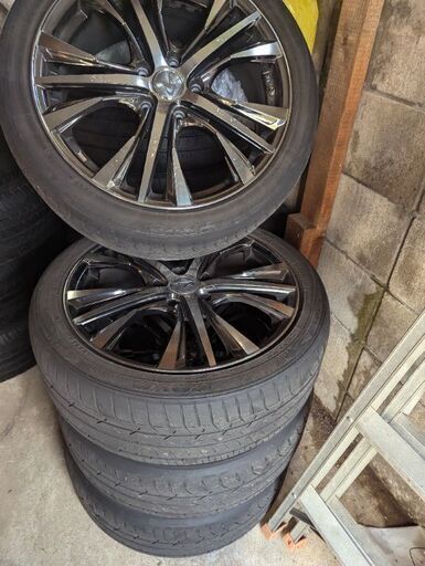 レオニスメッキ18インチ夏タイヤ