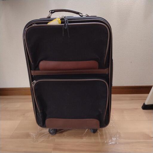 スワニー　4輪キャリーバッグ