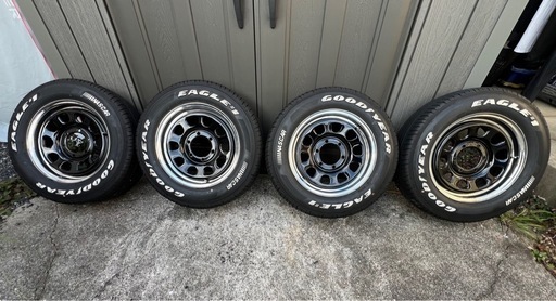 【商談成立 終了します】ハイエース  タイヤホイールセット