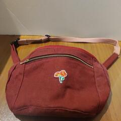 ハンドメイド　赤　ウエストポーチ