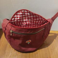 ハンドメイド　赤　ウエストポーチの画像