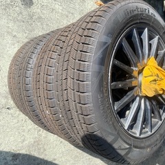 スタッドレスタイヤ205/60R16 