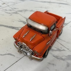 レトロな車の置物の画像