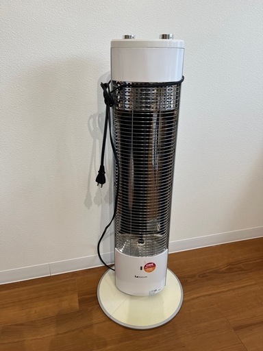 電気ヒーター　首振り機能\n付き　タイマーあり　縦型