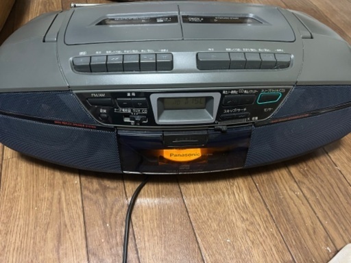 Panasonic CD ラジカセ　RX-DT35。