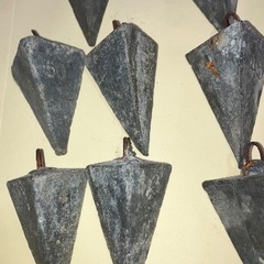 三角オモリ　の画像