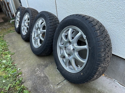 スタットレスタイヤ(ホイル付き)