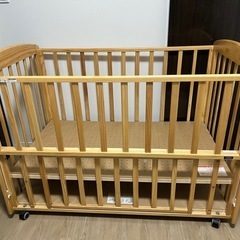 【値下げ中】KATOJI カトージ　ベビーベッド　70x120cmの画像