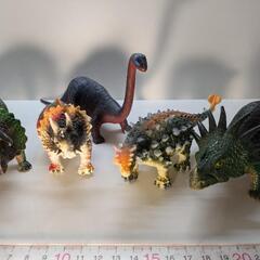 恐竜フィギュアセット