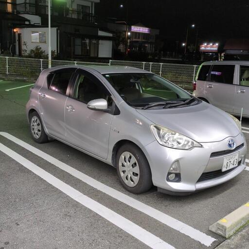 金額交渉NG　トヨタアクアnhp10　メインバッテリー交換済　20万 km車検再来年1月まで