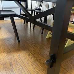 IKEA スコグスタ 235ダイニングテーブルとイスの画像