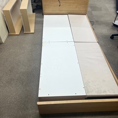 ベッド、マットレスセットの画像