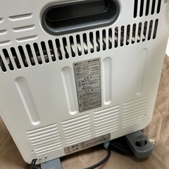 アイリスオーヤマ電気ストーブ の画像