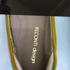 (年内処分します)RECONTI design パンプス22cmの画像