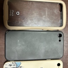   iPhone se3 カバー4個
の画像