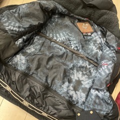 686 L 赤と黒のスノーボードウェア　メンズの画像