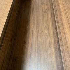 リフトアップ機能付きテーブルの画像