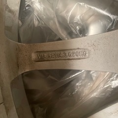 2020年製スタッドレスタイヤ215/60R16 ホイール53Eの画像