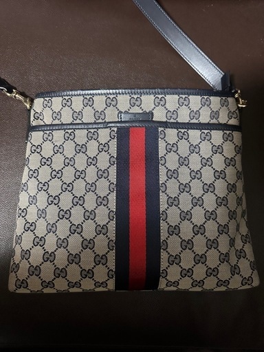 GUCCIバッグ