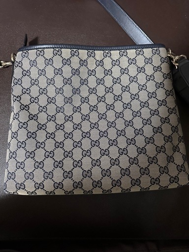 GUCCIバッグ