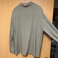 SALE❗️GU ダブルポケットワークシャツLサイズの画像